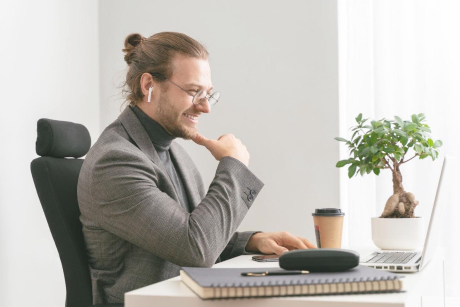 Sesión de trabajo con clientes sobre modelos financieros